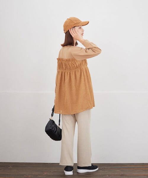 Tiaclasse(ティアクラッセ)の「ポンチ×ジャガードドッキングチュニック(Tシャツ/カットソー・レディース・キャメル/ブラック・XL/XXL)」の21枚目の写真