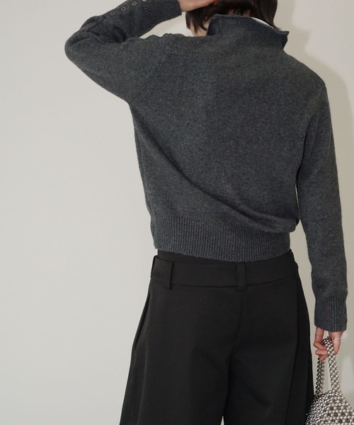 chuclla（チュクラ）の「ボタンラインハイネックニット chw25a141（ニット/セーター・レディース・アイボリー/ダークグレー・FREE）」の14枚目の写真