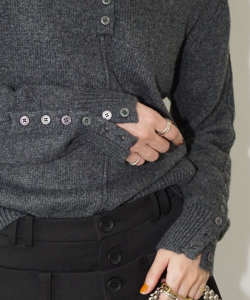 chuclla（チュクラ）の「ボタンラインハイネックニット chw25a141（ニット/セーター・レディース・アイボリー/ダークグレー・FREE）」の15枚目の写真