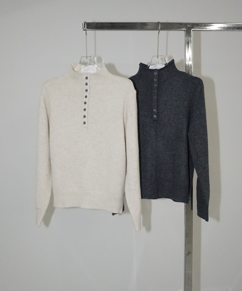 chuclla（チュクラ）の「ボタンラインハイネックニット chw25a141（ニット/セーター・レディース・アイボリー/ダークグレー・FREE）」の19枚目の写真