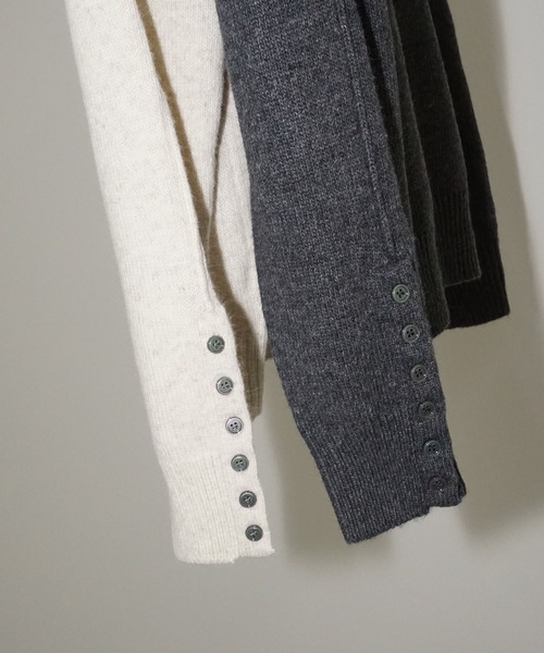 chuclla（チュクラ）の「ボタンラインハイネックニット chw25a141（ニット/セーター・レディース・アイボリー/ダークグレー・FREE）」の22枚目の写真