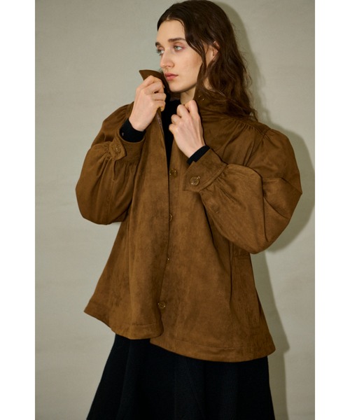 Estella.K(エステラケー)の「Veneta Jacket ピーチスキンギャザージャケット(ブルゾン・レディース・カーキ/ブラック/ブラウン/キャメル・FREE)」の6枚目の写真