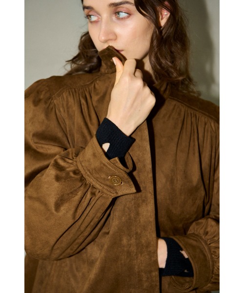 Estella.K(エステラケー)の「Veneta Jacket ピーチスキンギャザージャケット(ブルゾン・レディース・カーキ/ブラック/ブラウン/キャメル・FREE)」の7枚目の写真