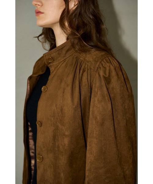 Estella.K(エステラケー)の「Veneta Jacket ピーチスキンギャザージャケット(ブルゾン・レディース・カーキ/ブラック/ブラウン/キャメル・FREE)」の8枚目の写真