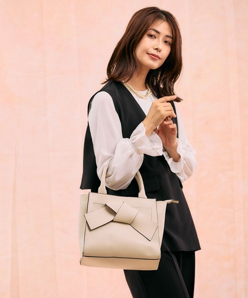 GLOBAL WORK（グローバルワーク）の「スペ軽2WAYリボンバック/621481（ハンドバッグ・レディース・アイボリー/ブラック/ミント・ONE SIZE）」の7枚目の写真