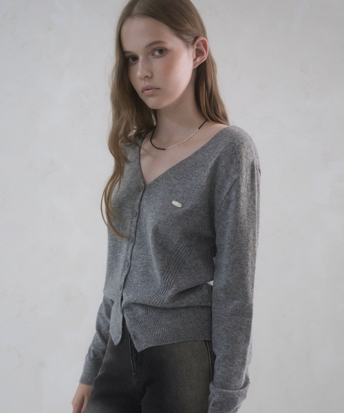 Vivacious(ビバシャス)の「Zuri Two-way Knit Cardigan - 5COL(カーディガン/ボレロ・レディース・ブラック/ネイビー/グレー/アイボリー/バーガンディー・FREE)」の8枚目の写真