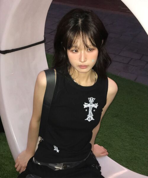 DAMISH(ダミシュ)の「ゴシッククロスタンクトップ_アイボリー(Tシャツ/カットソー・レディース・アイボリー・FREE)」の14枚目の写真