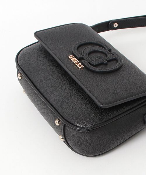 Guess(ゲス)の「ISOLA Convertible Xbody Flap ショルダーバッグ (ショルダーバッグ・レディース・ブラック/ベージュ・ONE SIZE)」の14枚目の写真