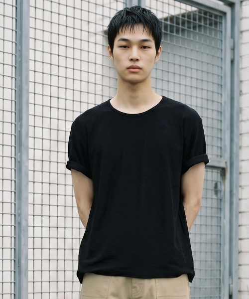 BALLUTE(バリュート)の「SLUB U-NECK HALF CROP T-SHIRTS (BLACK)(Tシャツ/カットソー・メンズ・その他・SMALL/MEDIUM/LARGE)」の1枚目の写真