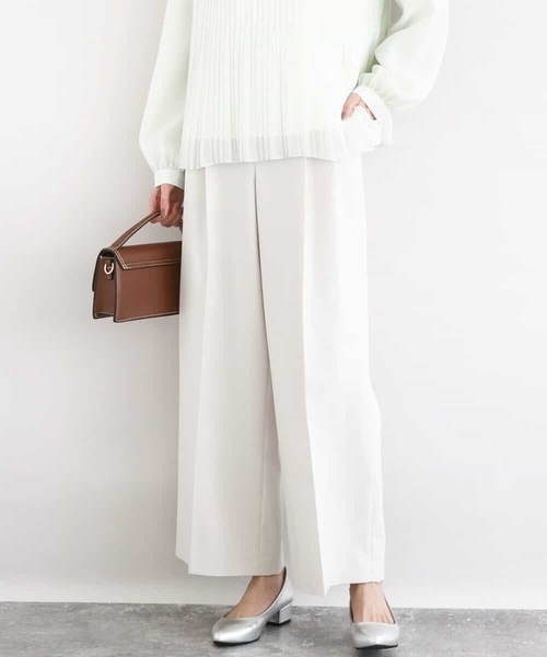 MK MICHEL KLEIN(エムケーミッシェルクラン)の「2タックストレートワイドパンツ/洗える(その他パンツ・レディース・ベージュ/ネイビー・38)」の16枚目の写真