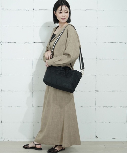 LIZDAYS(リズデイズ)の「"02"≪LIZDAYS≫7ポケット 2WAY キルティング ショルダーバッグ(ショルダーバッグ・レディース・ブラック/グレー系1/ブラック系2/ベージュ系1/ブラック系1・ONE SIZE)」の7枚目の写真