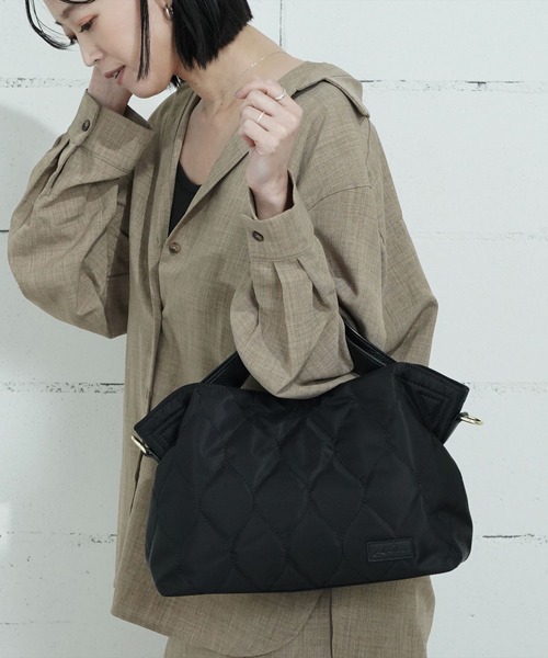LIZDAYS(リズデイズ)の「"02"≪LIZDAYS≫7ポケット 2WAY キルティング ショルダーバッグ(ショルダーバッグ・レディース・ブラック/グレー系1/ブラック系2/ベージュ系1/ブラック系1・ONE SIZE)」の8枚目の写真