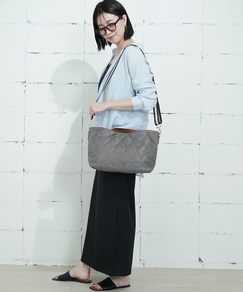 LIZDAYS(リズデイズ)の「"02"≪LIZDAYS≫7ポケット 2WAY キルティング ショルダーバッグ(ショルダーバッグ・レディース・ブラック/グレー系1/ブラック系2/ベージュ系1/ブラック系1・ONE SIZE)」の9枚目の写真