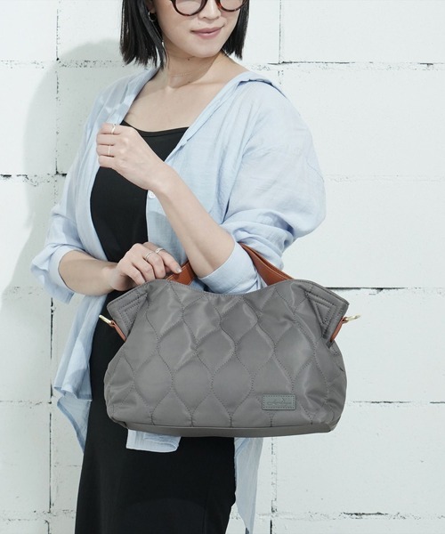 LIZDAYS(リズデイズ)の「"02"≪LIZDAYS≫7ポケット 2WAY キルティング ショルダーバッグ(ショルダーバッグ・レディース・ブラック/グレー系1/ブラック系2/ベージュ系1/ブラック系1・ONE SIZE)」の10枚目の写真