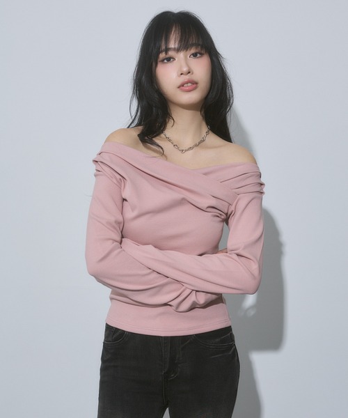 ENVYM(アンビー)の「タックオフショルトップス(Tシャツ/カットソー・レディース・ブルー/ピンク/ブラック・FREE)」の4枚目の写真