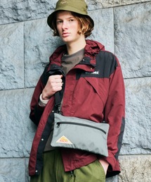 GO OUT掲載モデル【KELTY】ES FLAT POUCH SM サコッシュ ショルダーポーチ 軽量