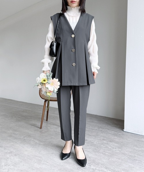 reca（レカ）の「Vネック金ボタンベスト×テーパードパンツ2点セット（スーツセット・レディース・グレー/ブラック/ネイビー・XL/L/M/S）」の13枚目の写真