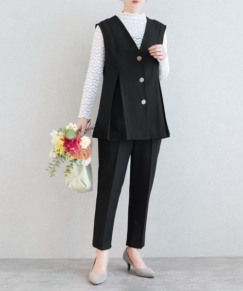 reca（レカ）の「Vネック金ボタンベスト×テーパードパンツ2点セット（スーツセット・レディース・グレー/ブラック/ネイビー・XL/L/M/S）」の4枚目の写真