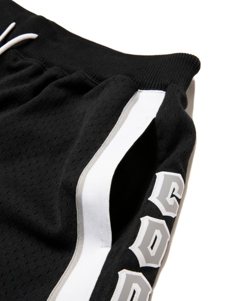 COOTIE PRODUCTIONS（クーティープロダクションズ）の「GAMEDAY SHORTS（その他パンツ・メンズ・ブラック・MEDIUM/LARGE/X-LARGE/XX-LARGE）」の7枚目の写真