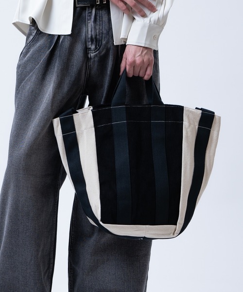 improves(インプローブス)の「バイカラー トート バッグ(トートバッグ・メンズ・ホワイト/ブラック・FREE)」の4枚目の写真