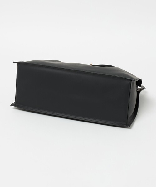 VIOLAd'ORO(ヴィオラドーロ)の「<VIOLAd’ORO>TRERO レザー ベルト トートバッグ(トートバッグ・レディース・ブラック・FREE)」の9枚目の写真