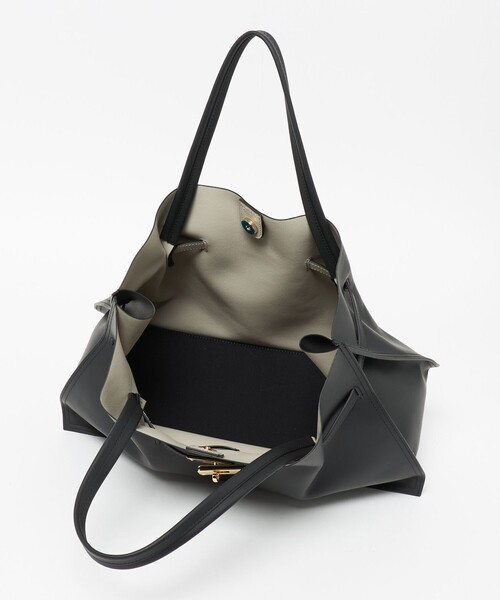 VIOLAd'ORO(ヴィオラドーロ)の「<VIOLAd’ORO>TRERO レザー ベルト トートバッグ(トートバッグ・レディース・ブラック・FREE)」の10枚目の写真