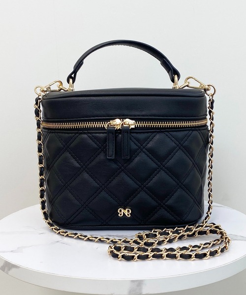 INGNI（イング）の「キルティングバニティショルダーバッグ（ショルダーバッグ・レディース・オフホワイト/ブラック/ベージュ・-）」の4枚目の写真