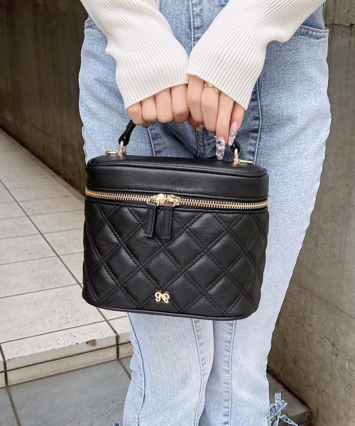 INGNI（イング）の「キルティングバニティショルダーバッグ（ショルダーバッグ・レディース・オフホワイト/ブラック/ベージュ・-）」の8枚目の写真