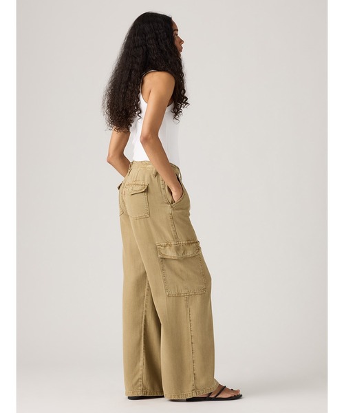 Levi's（リーバイス）の「Levi's/リーバイス BAGGY DAD カーゴパンツ（カーゴパンツ・レディース・ベージュ・28inch/26inch/25inch/24inch/23inch）」の3枚目の写真
