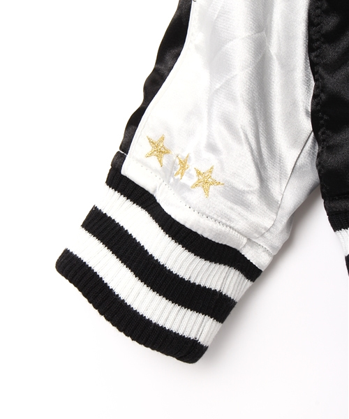 CHUBBYGANG（チャビーギャング）の「リバーシブル　サテンスカジャン（ブルゾン・キッズ・ブラック・120/130/110/100）」の4枚目の写真