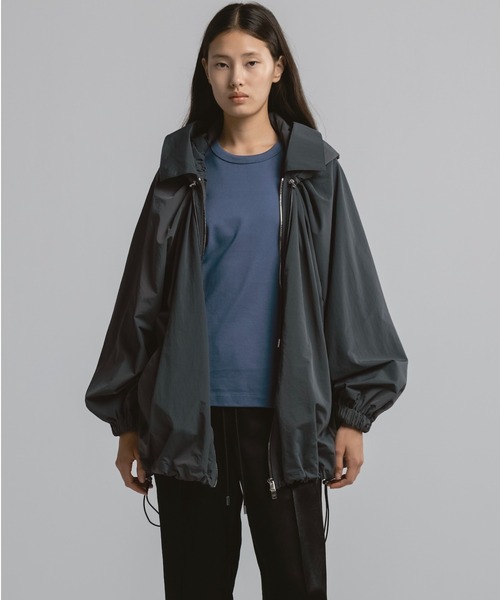 CINOH(チノ)の「NYLON HOODIE BLOUSON(ナイロンジャケット・レディース・ブラック/グレー/チャコールグレー・38)」の15枚目の写真