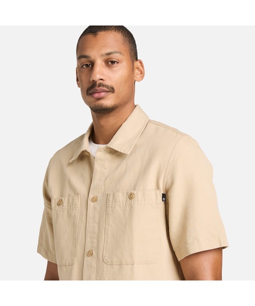 Timberland(ティンバーランド)の「コットンリネン ユーティリティ 半袖 シャツ メンズ(シャツ/ブラウス・メンズ・ベージュ・LARGE/MEDIUM/X-LARGE)」の3枚目の写真