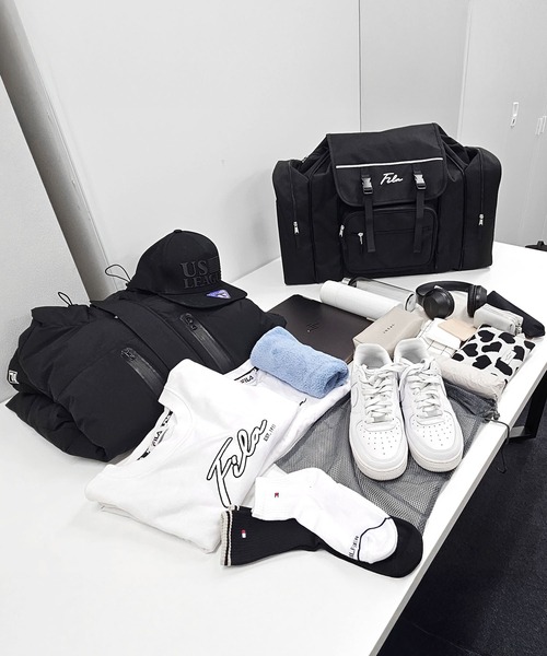 FILA(フィラ)の「【karlas別注】FILA フィラ サブリュック 拡張付リュックサック 子供 キッズ 学生 通学 通勤 大容量 筆記体ロゴ(バックパック/リュック・キッズ・ブラック/ベージュ・FREE)」の13枚目の写真