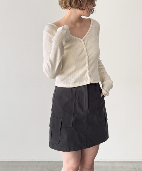 CANAL JEAN（キャナルジーン）の「HARING　アイレットカーディガン（カーディガン/ボレロ・レディース・レッド/アイボリー/ブラック・ONE SIZE）」の7枚目の写真