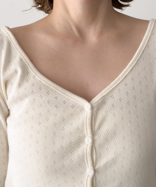 CANAL JEAN（キャナルジーン）の「HARING　アイレットカーディガン（カーディガン/ボレロ・レディース・レッド/アイボリー/ブラック・ONE SIZE）」の15枚目の写真