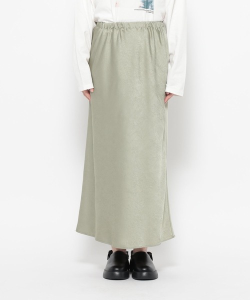 LEPSIM（レプシィム）の「ストレッチサテンスカートSS　652447（スカート・レディース・ブラック/アイボリー/セージグリーン/ライトブルー・TALL/FREE）」の14枚目の写真