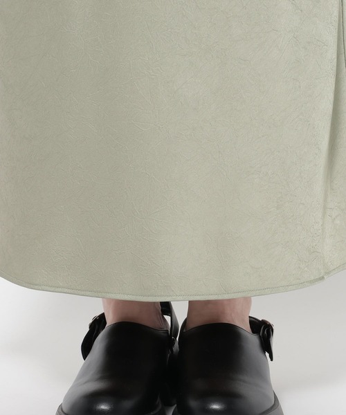 LEPSIM（レプシィム）の「ストレッチサテンスカートSS　652447（スカート・レディース・ブラック/アイボリー/セージグリーン/ライトブルー・TALL/FREE）」の8枚目の写真