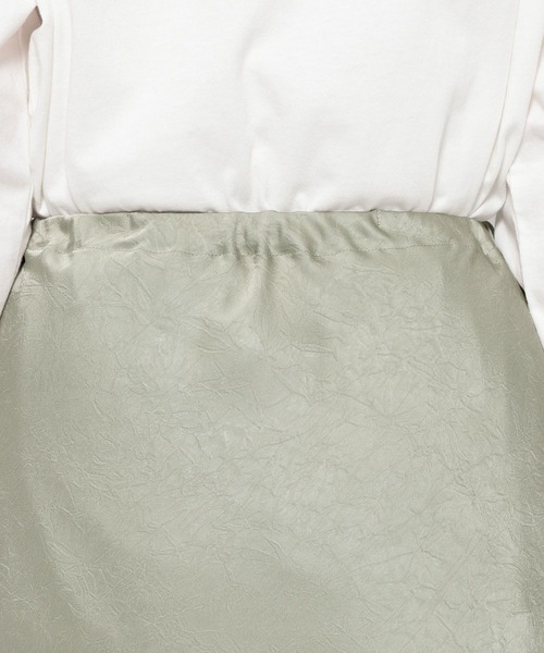 LEPSIM（レプシィム）の「ストレッチサテンスカートSS　652447（スカート・レディース・ブラック/アイボリー/セージグリーン/ライトブルー・TALL/FREE）」の9枚目の写真