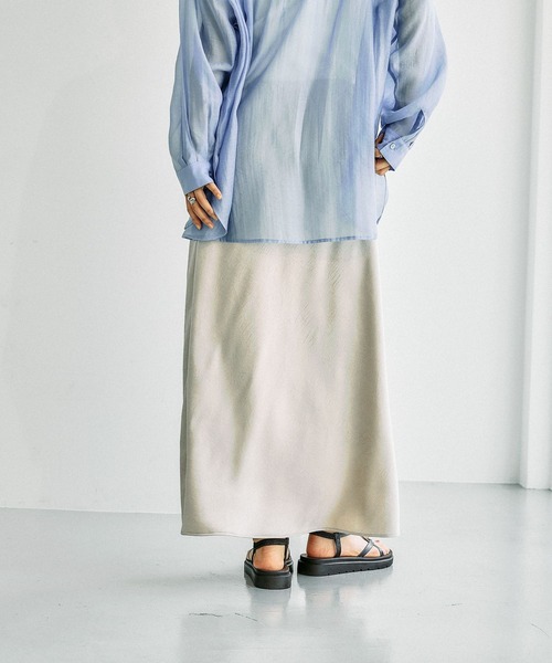 LEPSIM（レプシィム）の「ストレッチサテンスカートSS　652447（スカート・レディース・ブラック/アイボリー/セージグリーン/ライトブルー・TALL/FREE）」の17枚目の写真