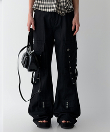 THE GREEN LAB（ザグリーンラボ）の「アイレットストラップブーツカットカーゴパンツ[ブラック]（その他パンツ）」