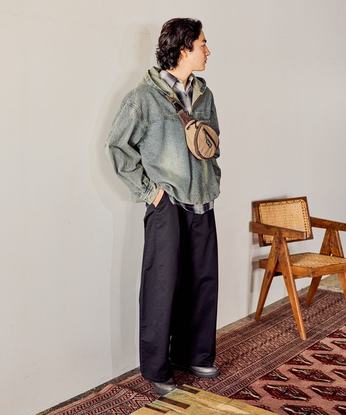 niko and...（ニコアンド）の「エクストラワイドチノパンツ（チノパンツ・メンズ・ブラック/ブラウン/ベージュ・MEDIUM/LARGE）」の21枚目の写真