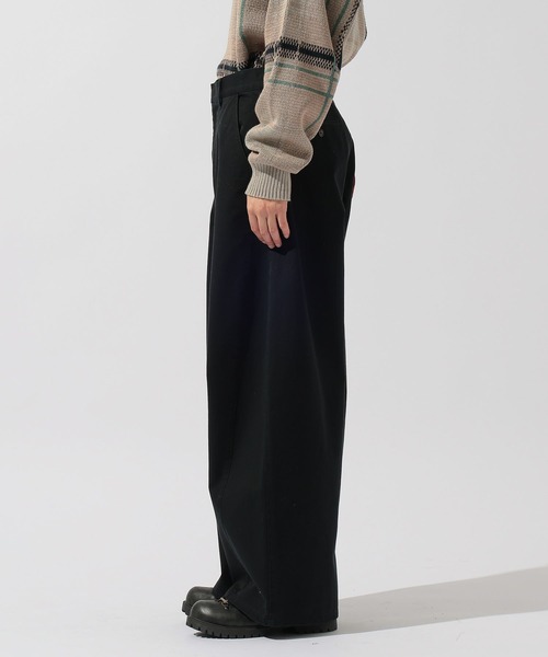 niko and...（ニコアンド）の「エクストラワイドチノパンツ（チノパンツ・メンズ・ブラック/ブラウン/ベージュ・MEDIUM/LARGE）」の4枚目の写真