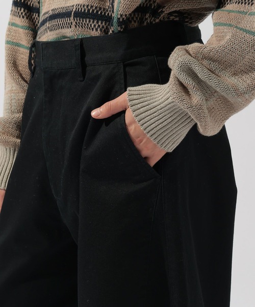niko and...（ニコアンド）の「エクストラワイドチノパンツ（チノパンツ・メンズ・ブラック/ブラウン/ベージュ・MEDIUM/LARGE）」の7枚目の写真