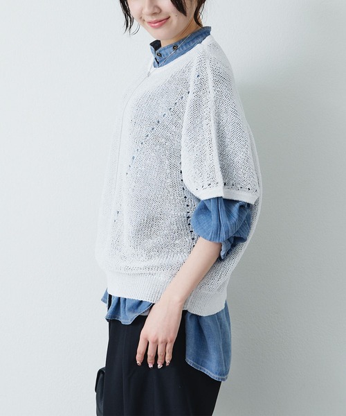PUAL CE CIN（ピュアルセシン）の「アイレットデザインテープヤーンハーフスリーブニット（ニット/セーター・レディース・グレイッシュベージュ/ブラック/オフホワイト・FREE）」の5枚目の写真