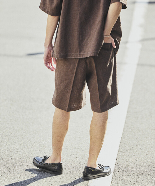 FREAK'S STORE(フリークスストア)の「LINEN COTTON EASY SHORT PANTS/リネンコットン 2タック イージースラックスショーツ【セットアップ対応】(その他パンツ・メンズ・ホワイト/ブラウン/ダークブラウン/ベージュ/チャコールグレー/ブラック・MEDIUM/LARGE)」の8枚目の写真