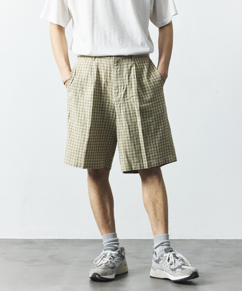 FREAK'S STORE(フリークスストア)の「LINEN COTTON EASY SHORT PANTS/リネンコットン 2タック イージースラックスショーツ【セットアップ対応】(その他パンツ・メンズ・ホワイト/ブラウン/ダークブラウン/ベージュ/チャコールグレー/ブラック・MEDIUM/LARGE)」の6枚目の写真
