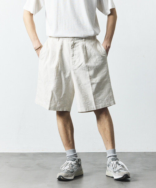 FREAK'S STORE(フリークスストア)の「LINEN COTTON EASY SHORT PANTS/リネンコットン 2タック イージースラックスショーツ【セットアップ対応】(その他パンツ・メンズ・ホワイト/ブラウン/ダークブラウン/ベージュ/チャコールグレー/ブラック・MEDIUM/LARGE)」の1枚目の写真