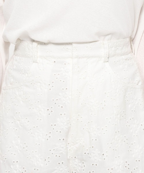 LOWRYS FARM（ローリーズファーム）の「レースカーブパンツ 641371（その他パンツ・レディース・ホワイト/ブラック・MEDIUM/LARGE）」の6枚目の写真