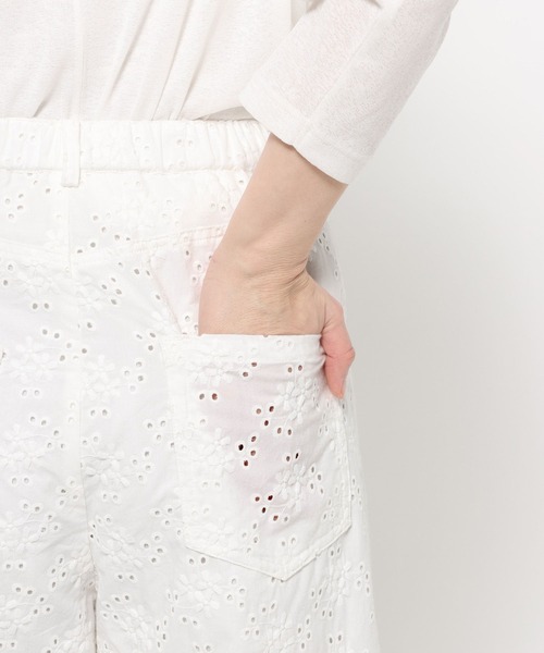 LOWRYS FARM（ローリーズファーム）の「レースカーブパンツ 641371（その他パンツ・レディース・ホワイト/ブラック・MEDIUM/LARGE）」の9枚目の写真