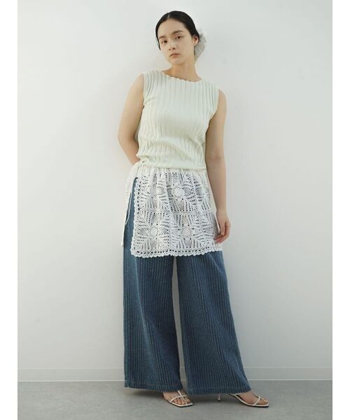 FIKA.（フィーカ）の「Wide rib sleeveless knit pullover（ニット/セーター・レディース・ブラック/オレンジ系2/オフホワイト/グリーン系その他2・MEDIUM）」の21枚目の写真